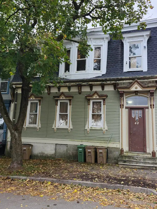 48 Summer #1 - Newly renovated 2BR North