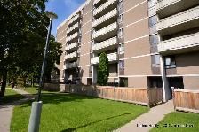 1 Bedroom in Ottawa South ~ Available now, large balconies - Photo 11