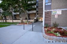 1 Bedroom in Ottawa South ~ Available now, large balconies - Photo 12