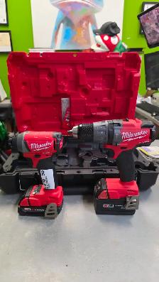 Milwaukee M18 Brushless Hammer Drill Impact Driver Kit - NEW - Photo 2