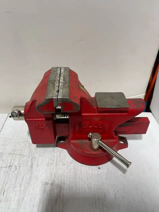 Fuller 3.5 Inch Bench Vise