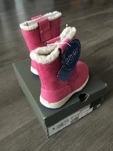 BNIB 'Timberland' girls boots size 9 - Photo 2