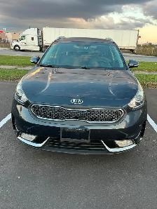 2017 Kia Niro Hybrid - Photo 2
