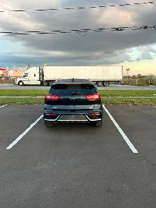 2017 Kia Niro Hybrid - Photo 4