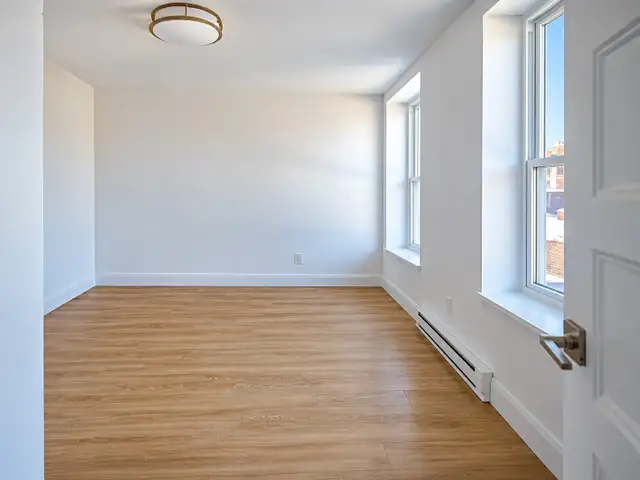 Appartement 3 1/2 rénové Vieux-Québec | Dès 989 $