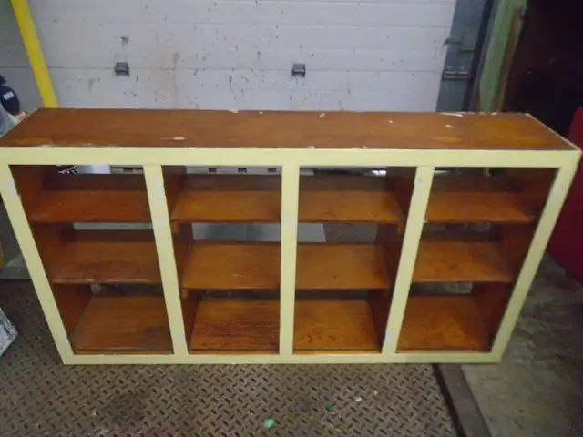 Storage bench (ask to view)