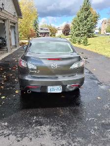 2010 Mazda 3 for sale as is - Photo 2