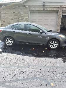 2010 Mazda 3 for sale as is - Photo 4