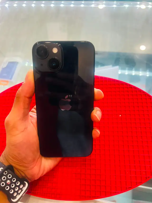 iPhone 14 – 128GB Black (Certified Pre-Owned)