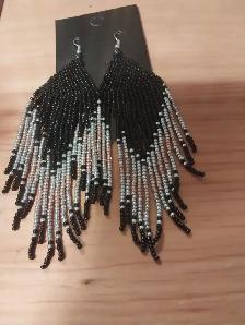Jewelry that Makes a Statement - Photo 6