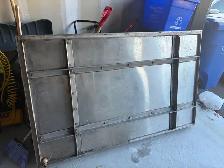 insulated aluminum ice tray