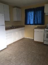 Two-bedroom House for Rent - Photo 2