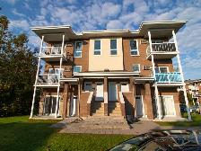Appartement à louer - 56 rue de l'Emerald #1 - Photo 2