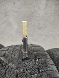 185-65R14x4 pneus hiver(3 goodyear et 1 Michelin)-jante Hyundai - Photo 4