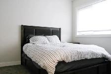 Furnished 3 Bed Townhome - All-Inclusive - Heated Dbl Garage - Photo 5