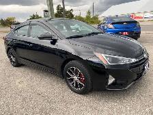 2020 Hyundai Elantra Essential 6-SPEED MANUAL! - Photo 4