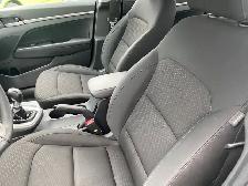 2020 Hyundai Elantra Essential 6-SPEED MANUAL! - Photo 7