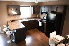 4 bedroom 1.5 baths - Townhouse - Photo 2