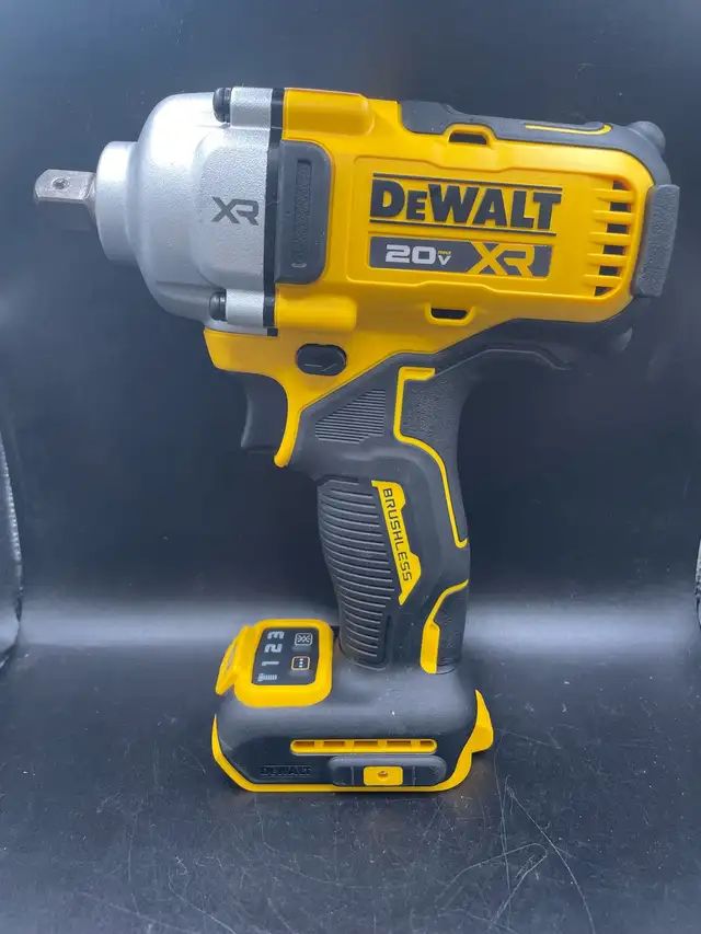 DEWALT 1/2" MID-RANGE IMPACT DCF892