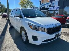2016 Kia Sedona mini van - Photo 2