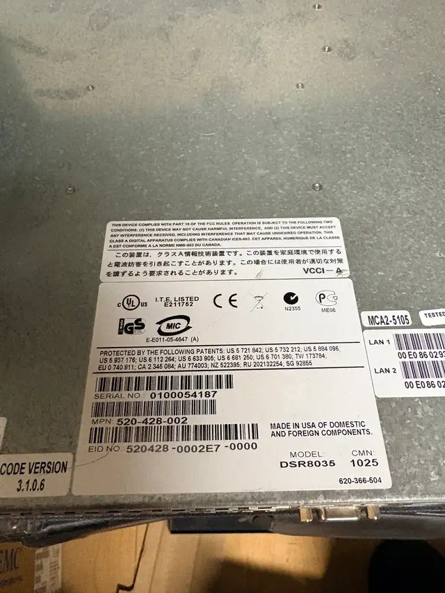 Avocent DSR8035 32-Port KVM Over IP Switch   Rails, Cables, CD