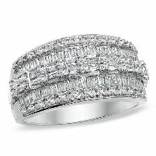 10k WG Baguette / Round cut Ring