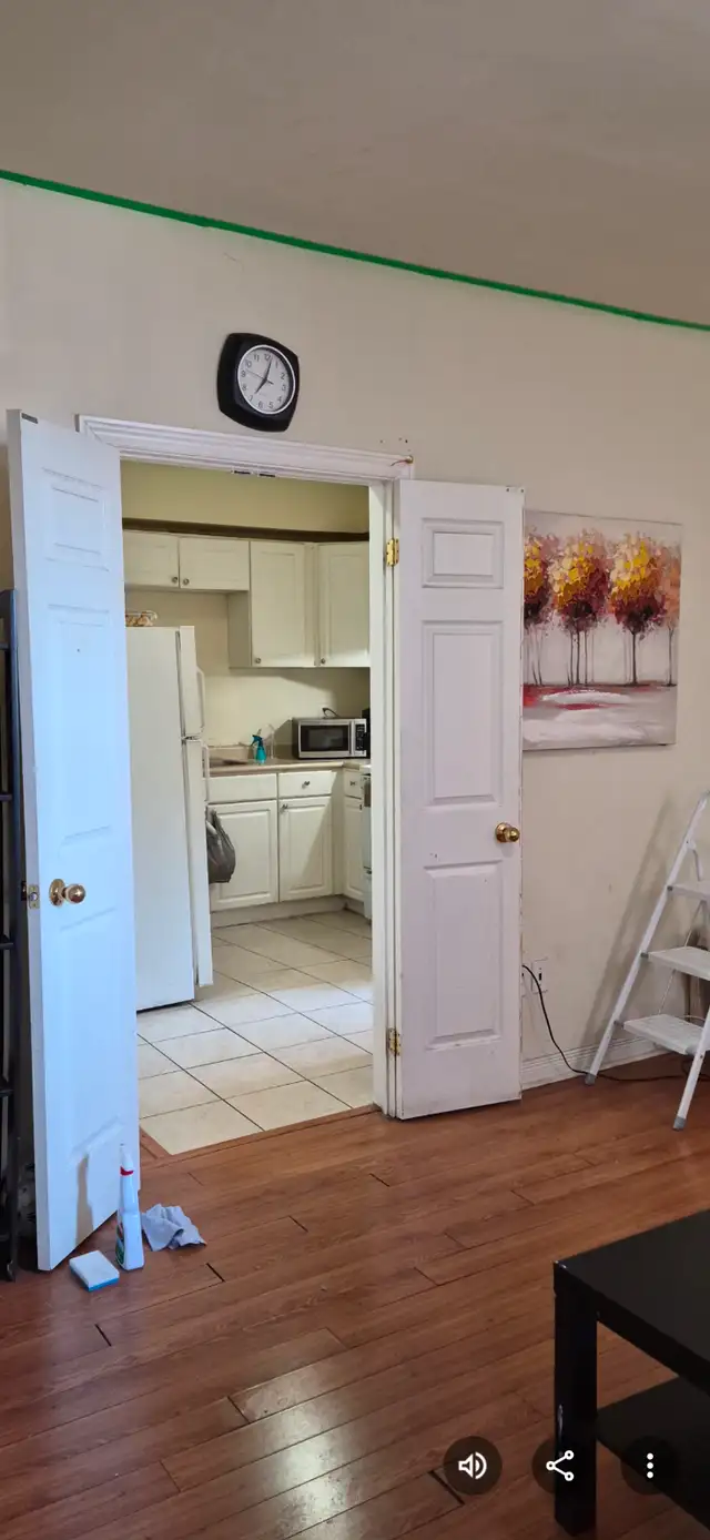 SHORT TERMS FURNISHED ROOM for Rent. TORONTO. 401 & WESTON RD