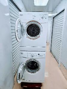 Whirlpool 24' Washer   Dryer Set - Will Deliver