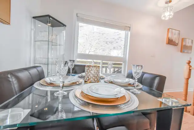 Premium Dining Table & Chairs