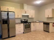 Bright & Spacious 2-Bedroom Legal Suite - Photo 2