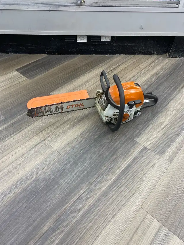 STIL MS211 Chainsaw