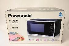 Microwave Oven Panasonic Model NN-SU55QS Brand New in box - Photo 2