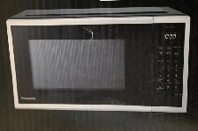 Microwave Oven Panasonic Model NN-SU55QS Brand New in box - Photo 10