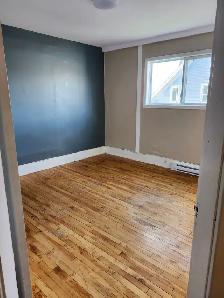 9 First St.#5 - 2BR North, Central, W/D hookups, Refreshed - Photo 5