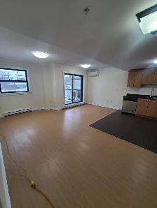 Luxury Downtown 1BR w/ Balcony & AC - The James | Nov 15 - Photo 8