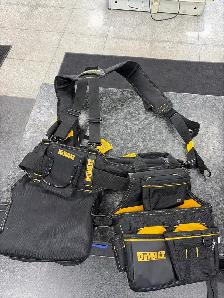 Dewalt Adjustable Tool Rig With Suspenders - DWST540602 - Photo 3