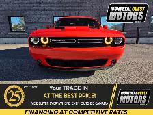 2017 Dodge Challenger SXT Plus / Flowmaster Exhaust / R/T 20'' W - Photo 2