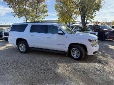 2019 Chevrolet Suburban LS 4WD - Photo 3