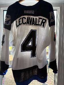 Vincent Lecavalier Signed Jersey
