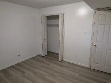 Bright Basement Apartment for rent - Photo 7