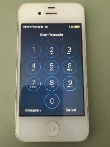 Apple iPhone 4S - Photo 3