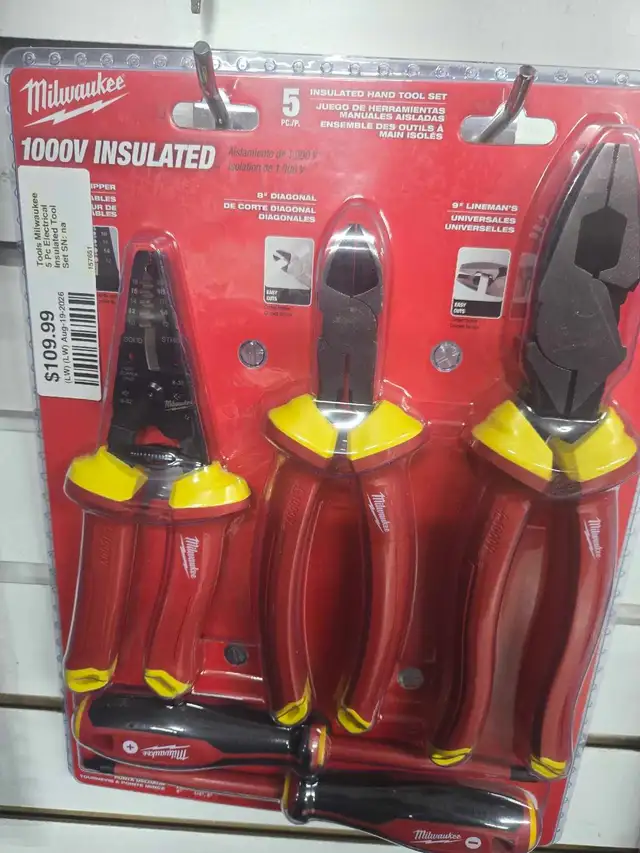 Milwaukee 1000V Insulated Hand Tool Set
