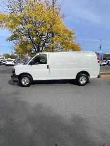 2019 Chevrolet Express Cargo Van REAVERSE CAMERA  /  HEAVY DUTY - Photo 2