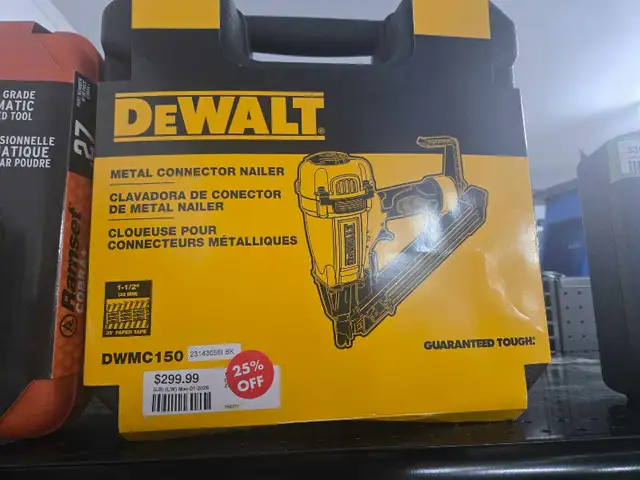 DEWALT DWMC150 Metal Connector Nailer