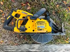 DEWALT 60V Flexvolt 7-1/4-inch Circular Saw - Photo 2