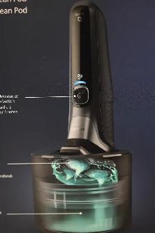 Philips Shaver 7000 Series Brand New in box - Photo 7