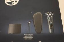 Philips Shaver 7000 Series Brand New in box - Photo 8