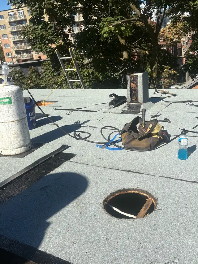 FLAT ROOFER