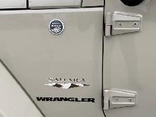 2017 Jeep Wrangler Sahara 4WD - Photo 3