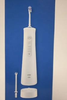 Oral-B water flosser advanced Brand New in box - Photo 8